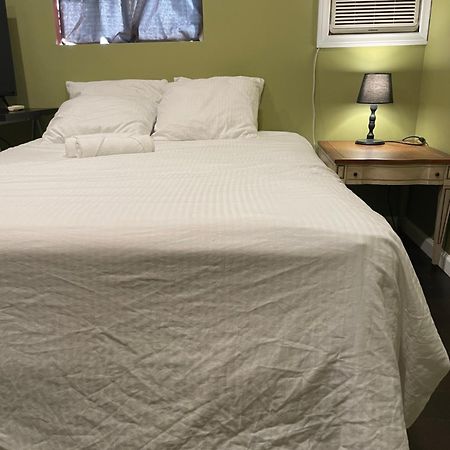 Private Standalone Room W/ Tv, Wifi & Ac In Carson Exterior photo