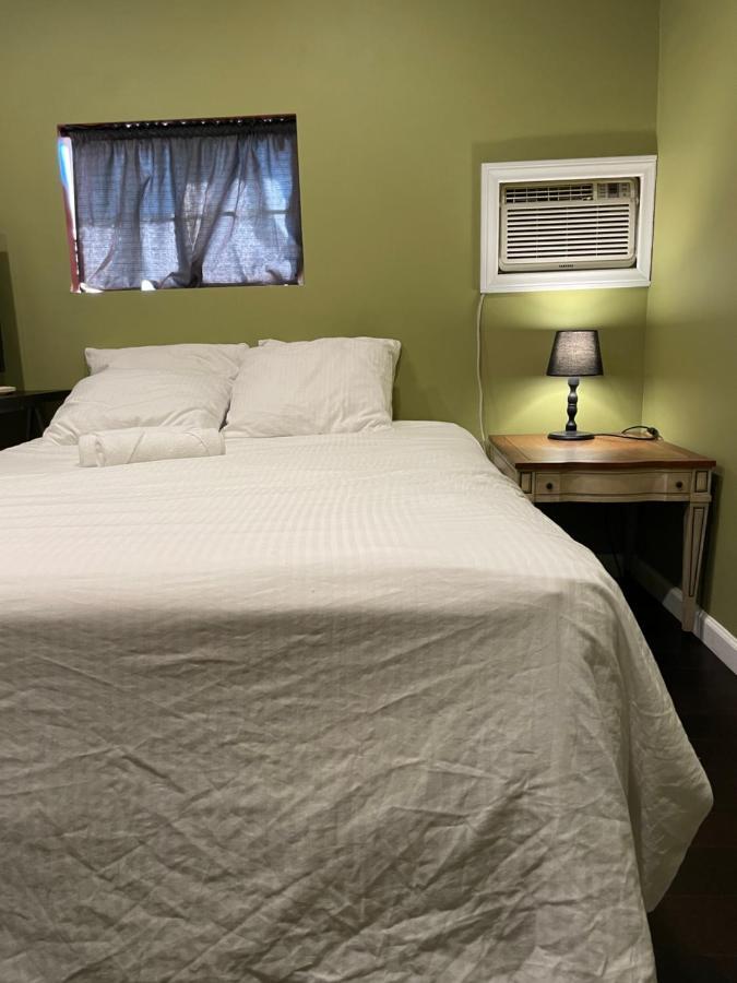 Private Standalone Room W/ Tv, Wifi & Ac In Carson Exterior photo