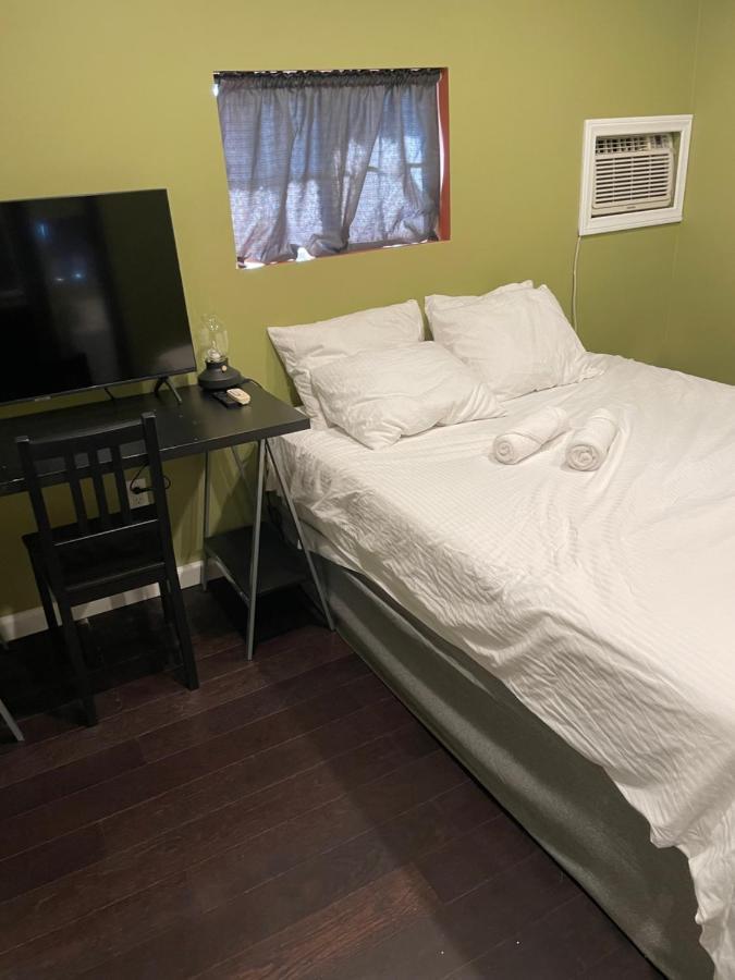 Private Standalone Room W/ Tv, Wifi & Ac In Carson Exterior photo